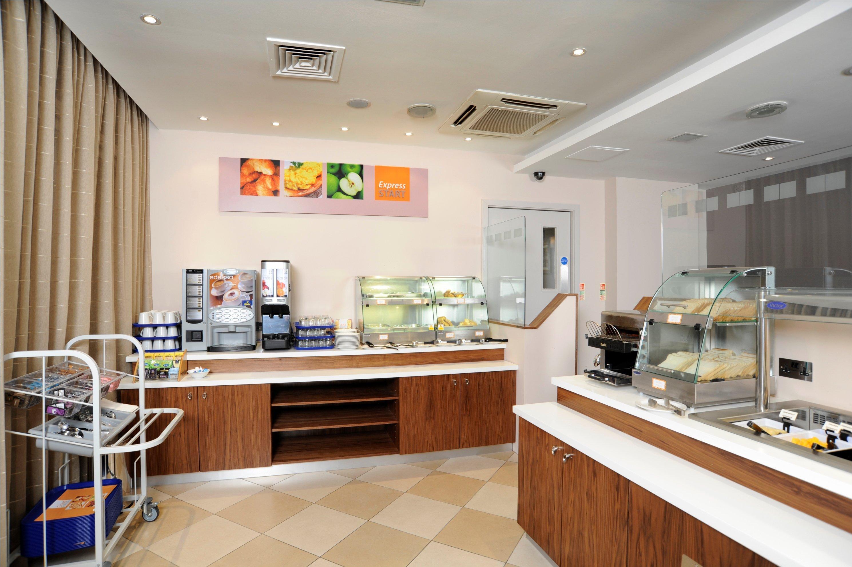 Holiday Inn Express Crewe, An Ihg Hotel Esterno foto