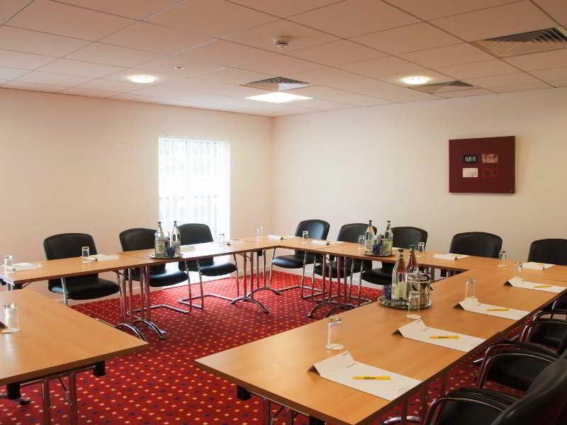 Holiday Inn Express Crewe, An Ihg Hotel Esterno foto