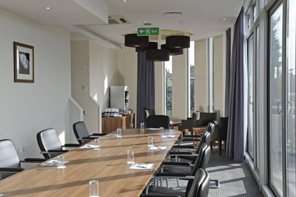 Holiday Inn Express Crewe, An Ihg Hotel Esterno foto